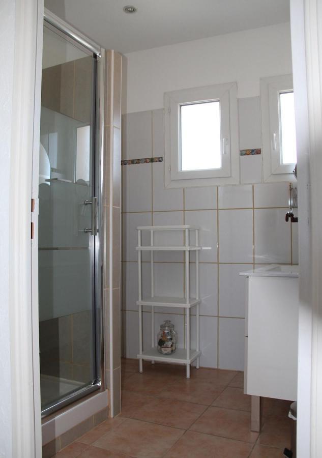 Agréable maison de ville Eyragues Esterno foto